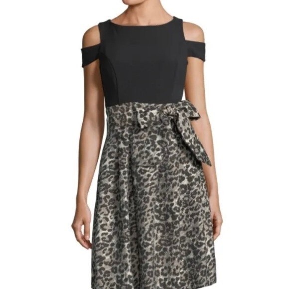 Eliza J Cold-Shoulder Fit & Flare Dress Womens Black Animal Print Size 2 - Picture 2 of 3